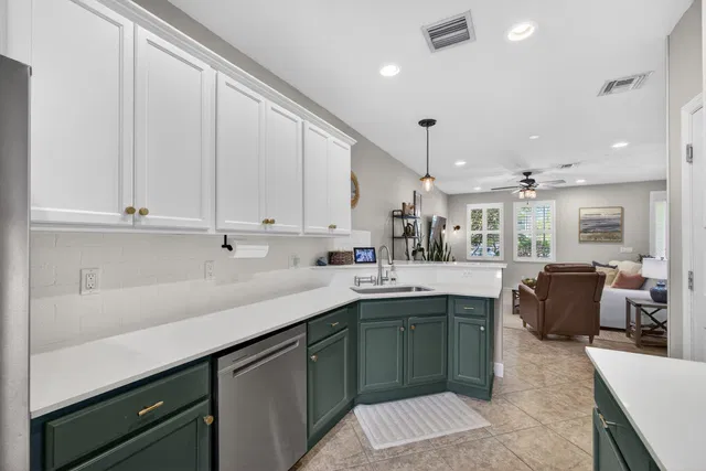 Mallory Creek Abacoa Residence photo 17