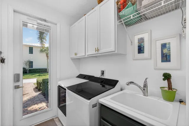Mallory Creek Abacoa Residence photo 19