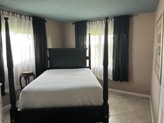  Residence photo 6