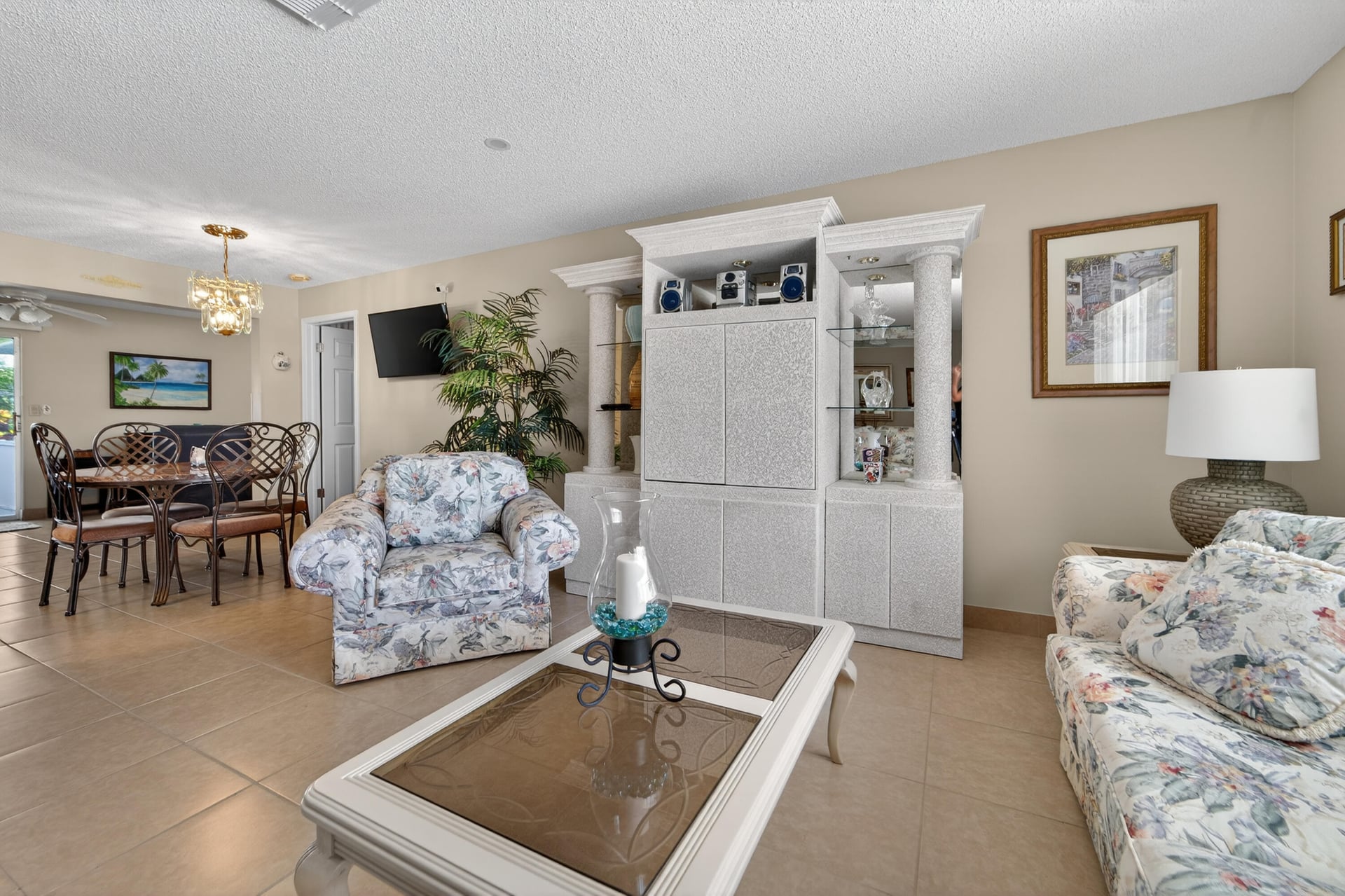 Residence photo 6