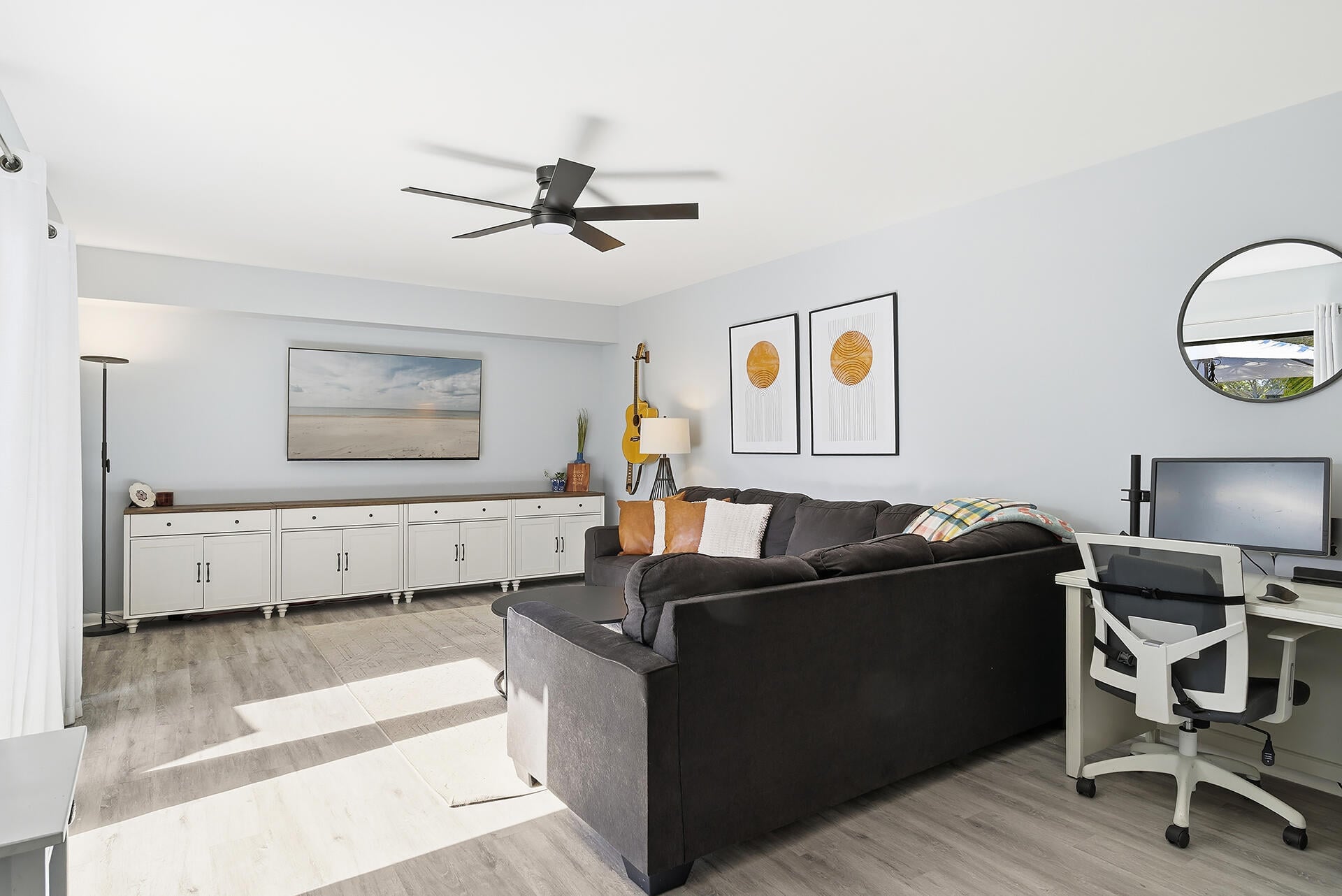 Residence photo 2