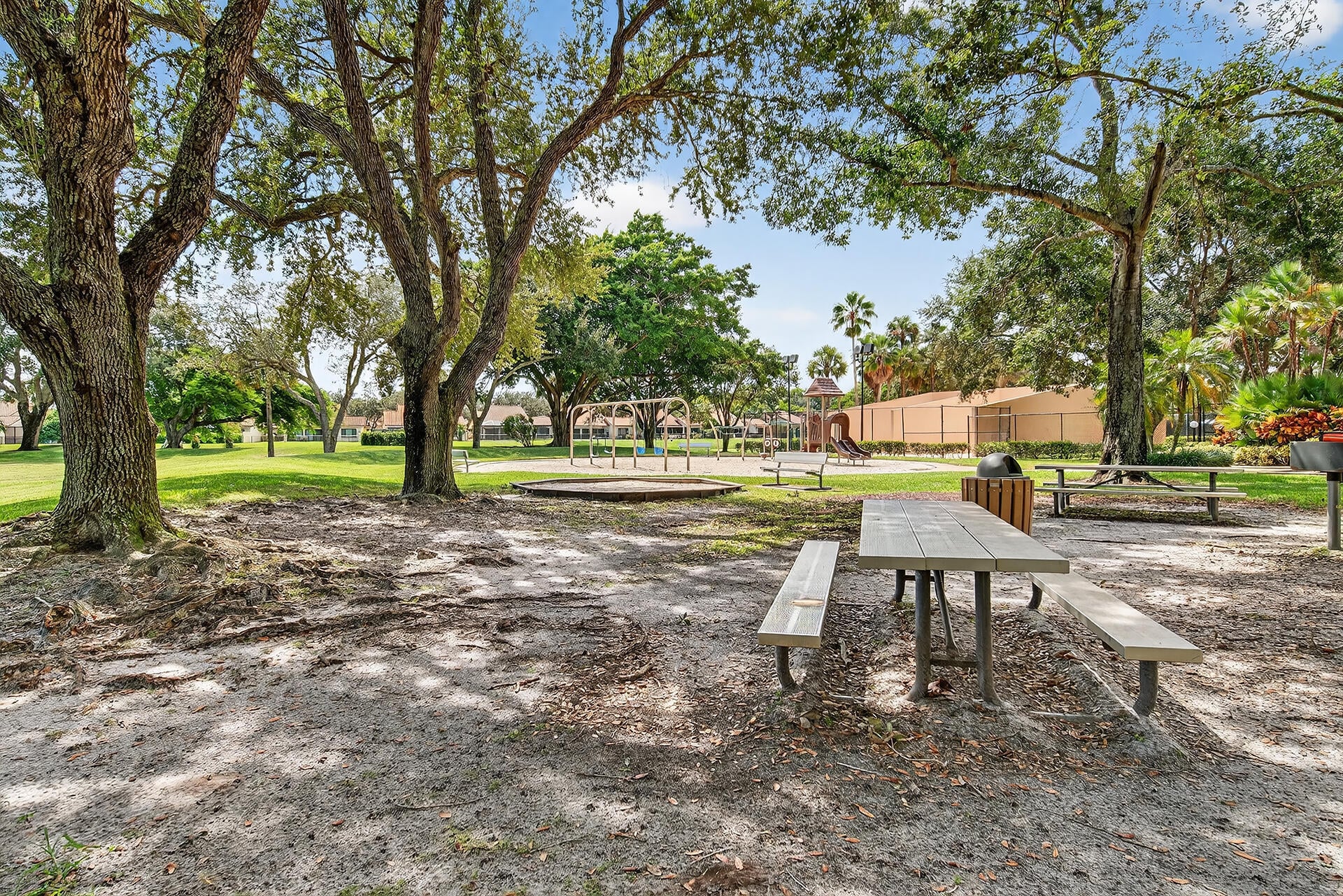 Residence photo 28