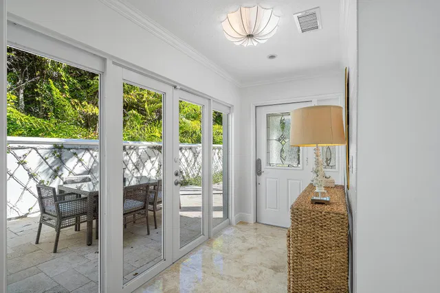 Palm Trail Delray Beach Residence photo 2