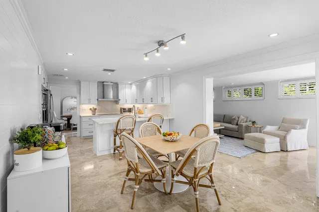 Palm Trail Delray Beach Residence photo 9