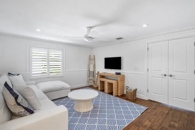 Palm Trail Delray Beach Residence photo 17