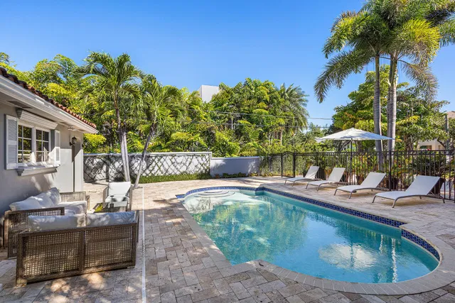 Palm Trail Delray Beach Residence photo 40