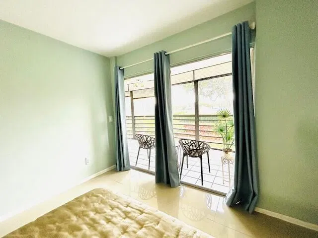 Residence photo 12