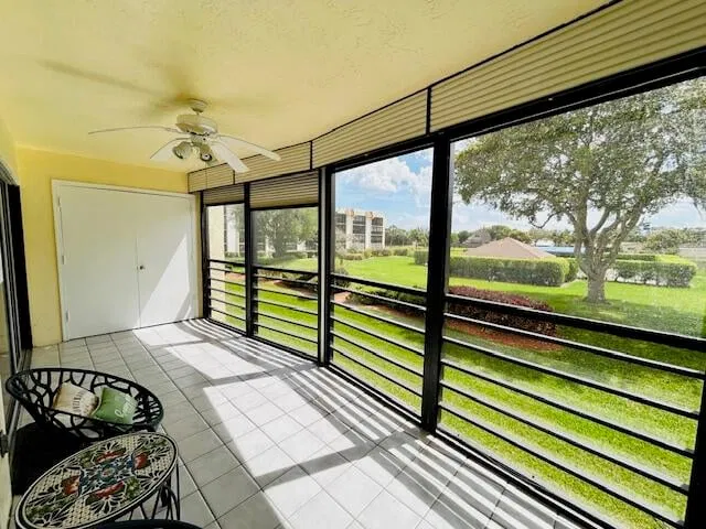 Residence photo 14