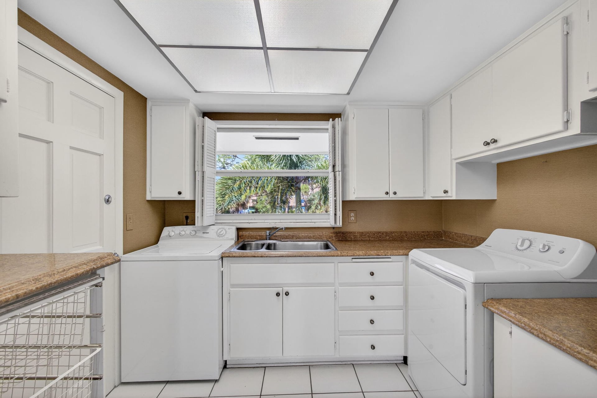  Unit 205 photo 22