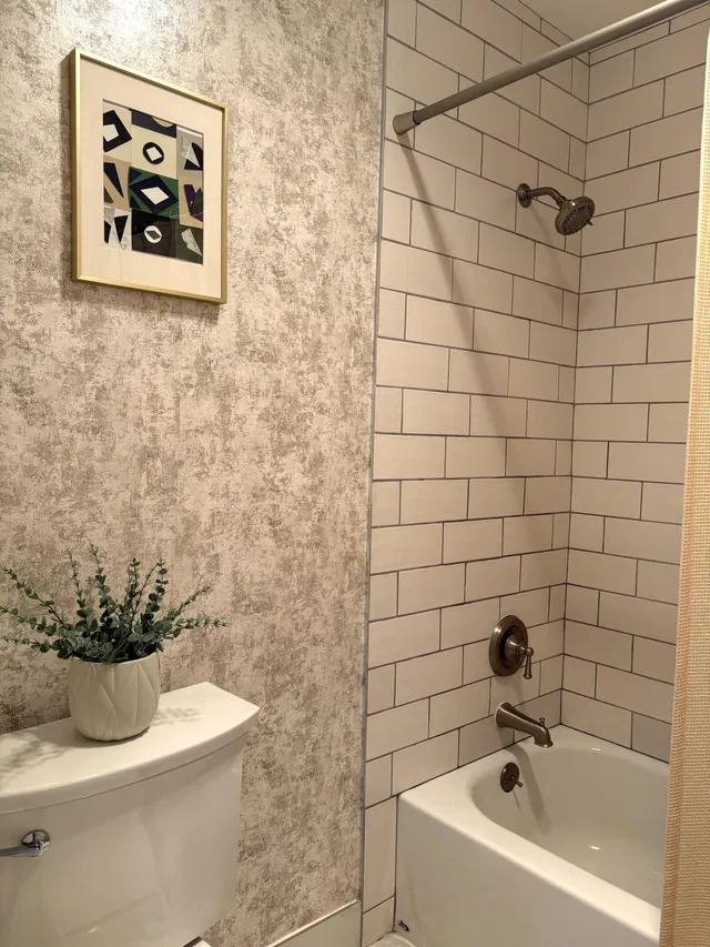 Unit 204 photo 24