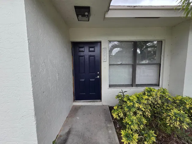 Residence photo 2
