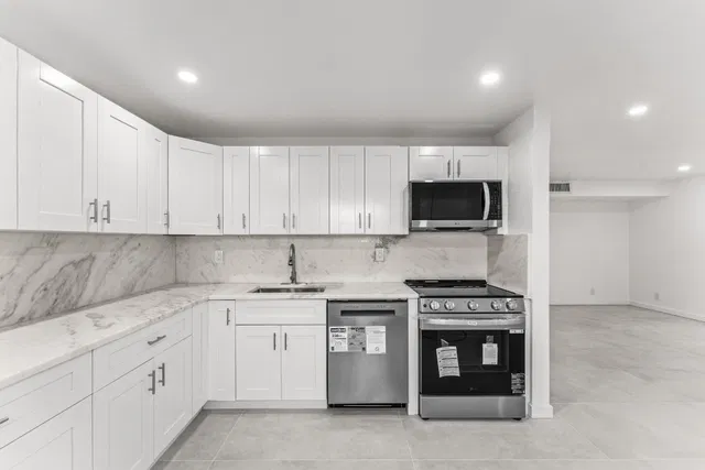  Residence photo 9