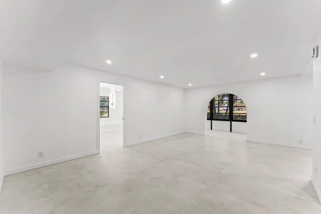  Residence photo 11