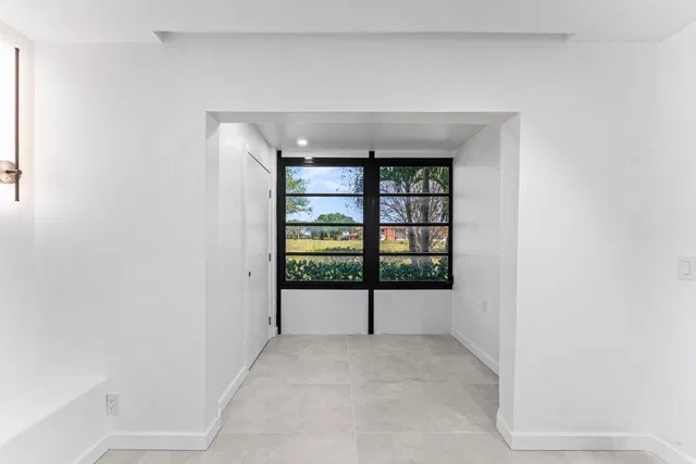  Residence photo 15