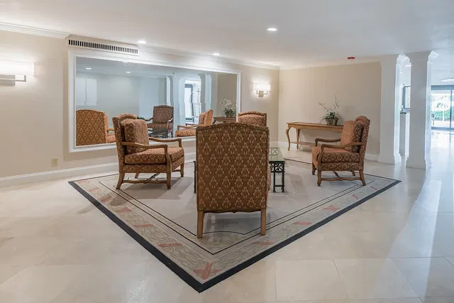 Unit 202 photo 34
