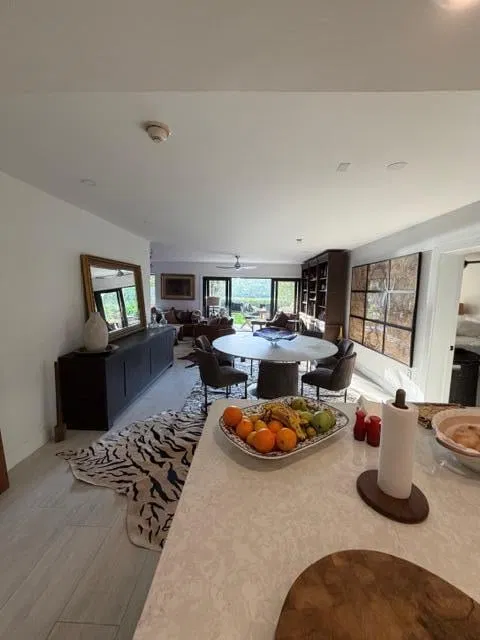 Residence photo 3