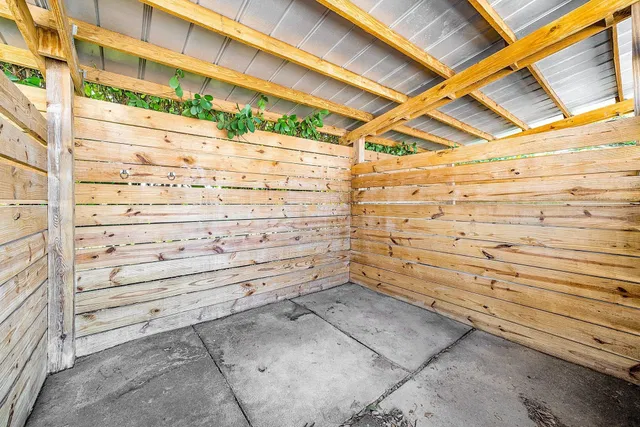 Unit (barn) photo 23