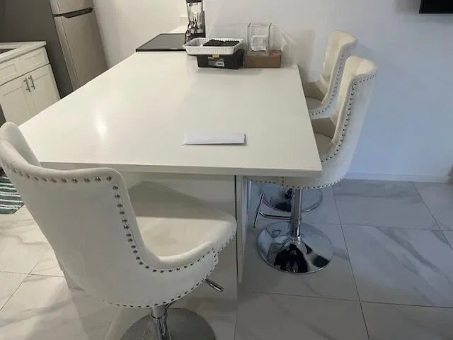 Unit Unit 105 photo 6