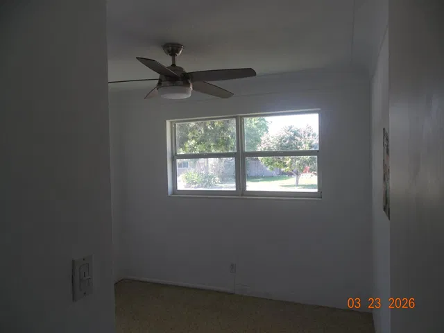 Residence photo 16