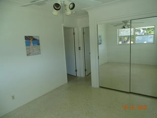 Residence photo 18