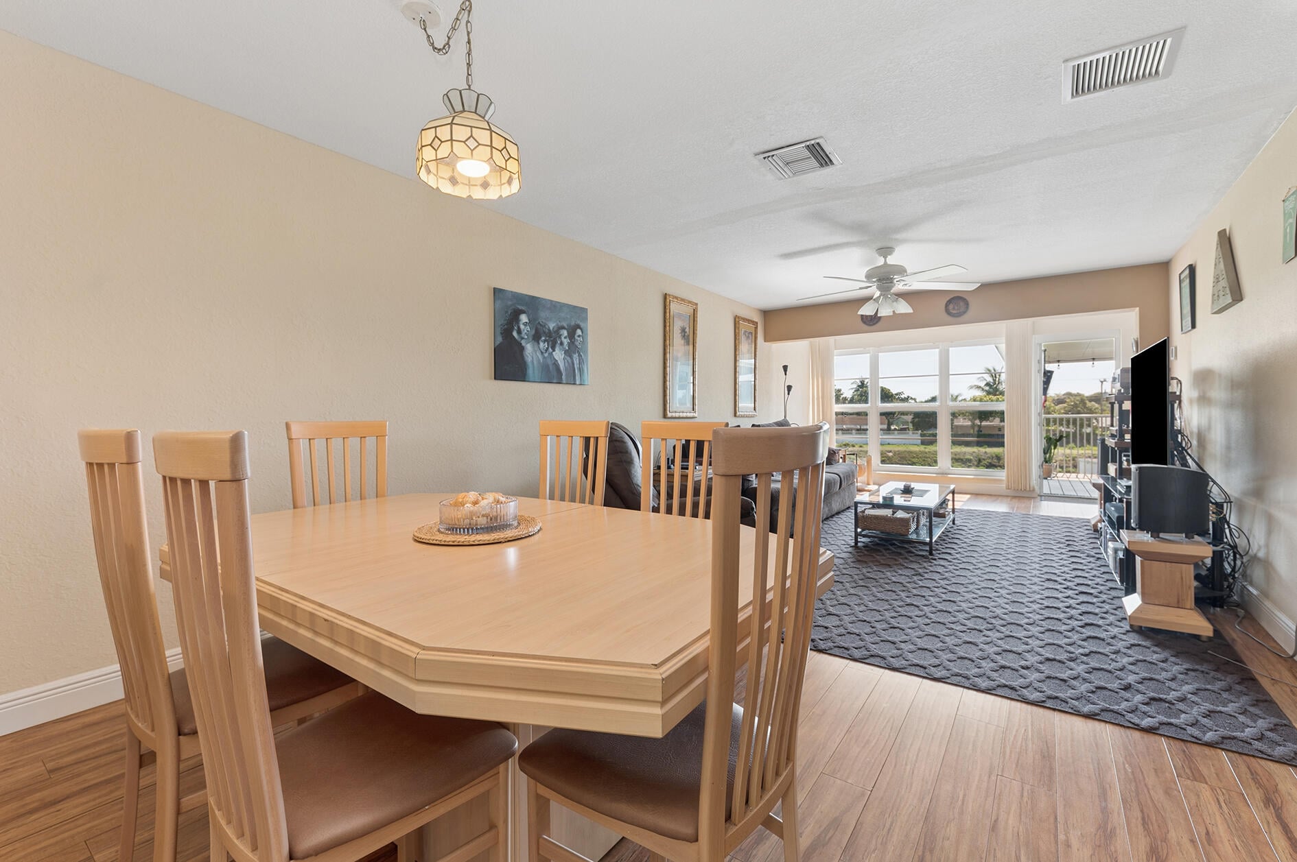 Unit 204 photo 6