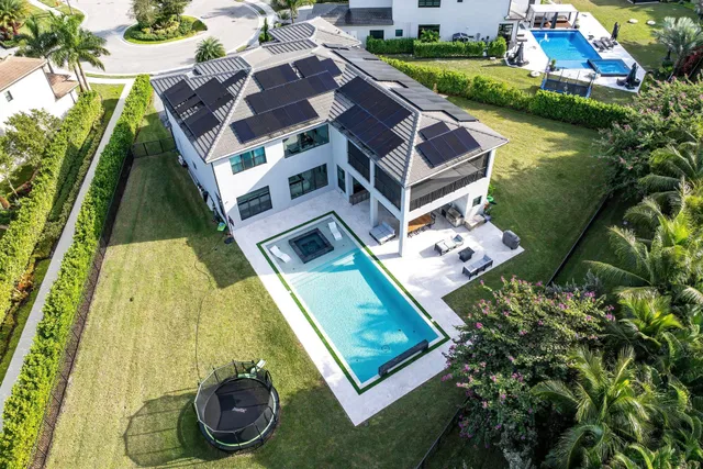 Boca Bridges Residence photo 2