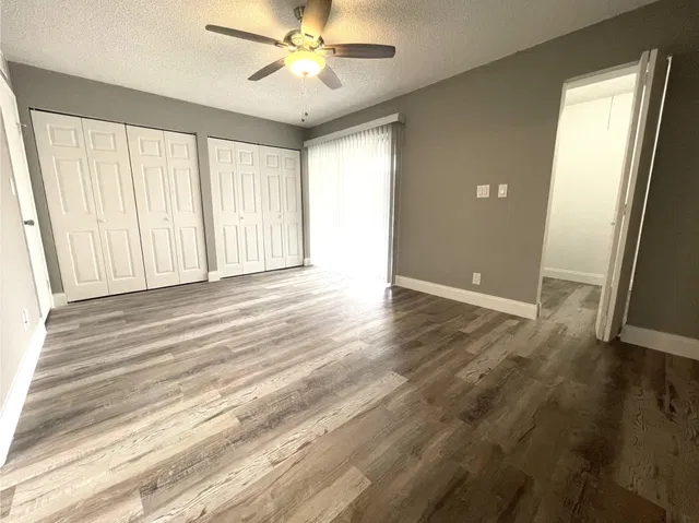 Unit 319 photo 2