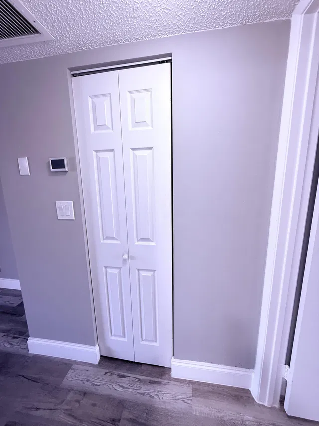 Unit 319 photo 19