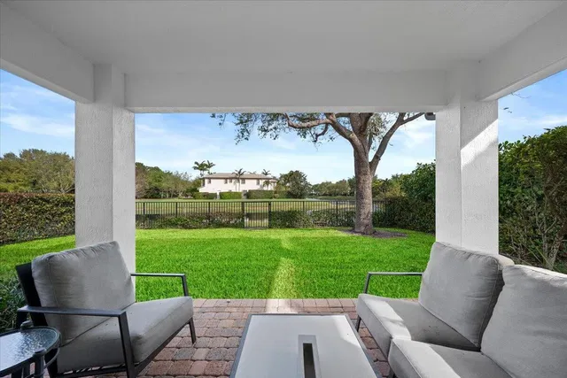 Evergrene Palm Beach Gardens Residence photo 28
