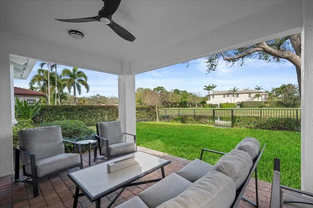 Evergrene Palm Beach Gardens Residence photo 29