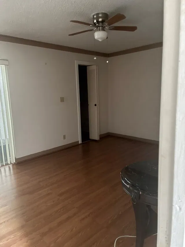 Unit 306 photo 5