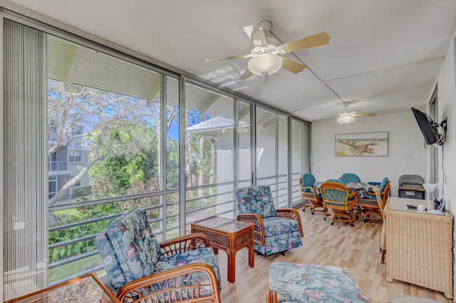 Singer Island Unit APT 7 photo 10