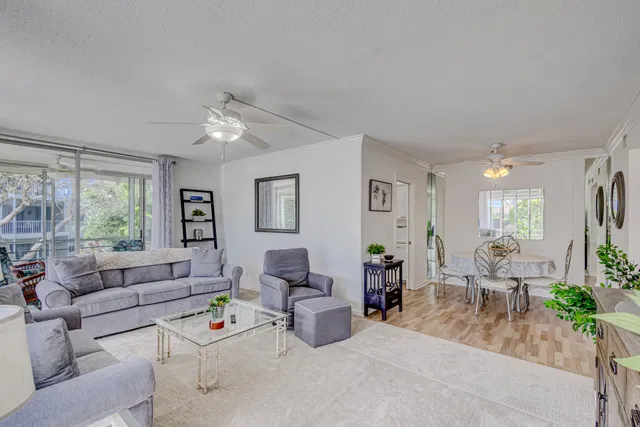Singer Island Unit APT 7 photo 15