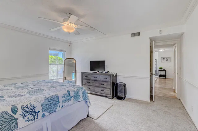 Singer Island Unit APT 7 photo 24