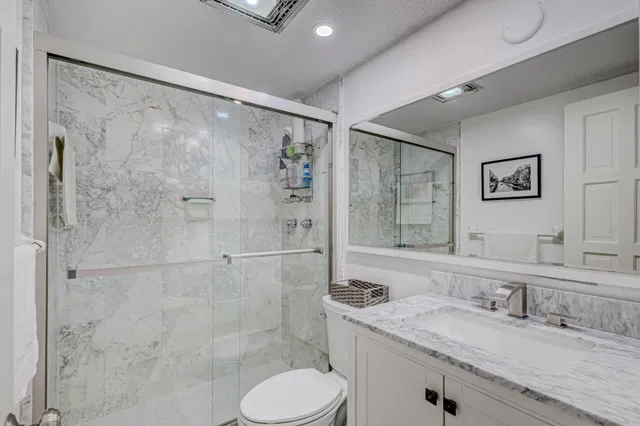 Singer Island Unit APT 7 photo 25