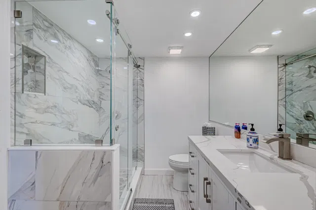 Singer Island Unit APT 7 photo 27
