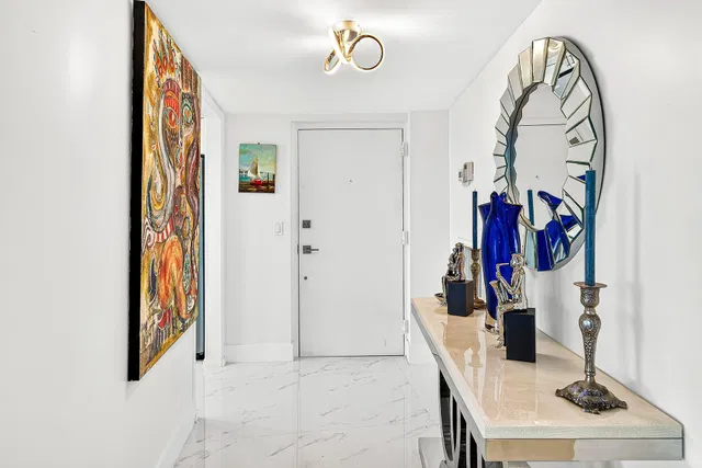 3360 South Ocean Residence photo 3