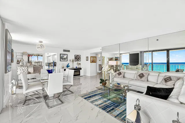 3360 South Ocean Residence photo 11