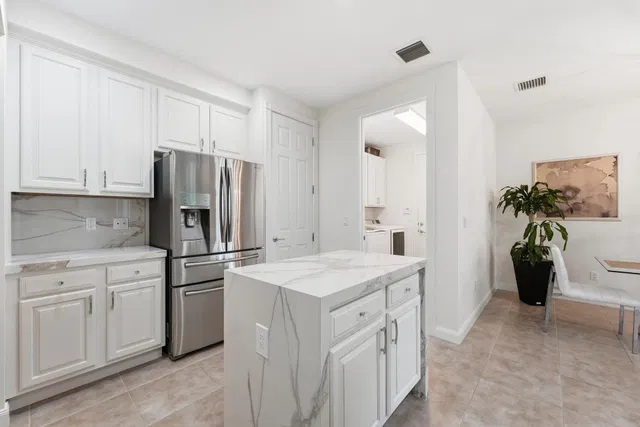 Mallory Creek Abacoa Residence photo 15