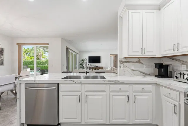 Mallory Creek Abacoa Residence photo 16
