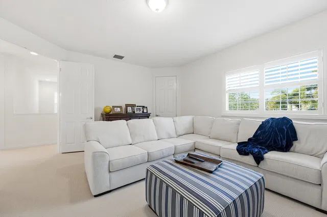 Mallory Creek Abacoa Residence photo 26