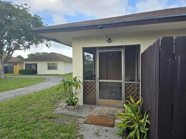  Residence photo 6