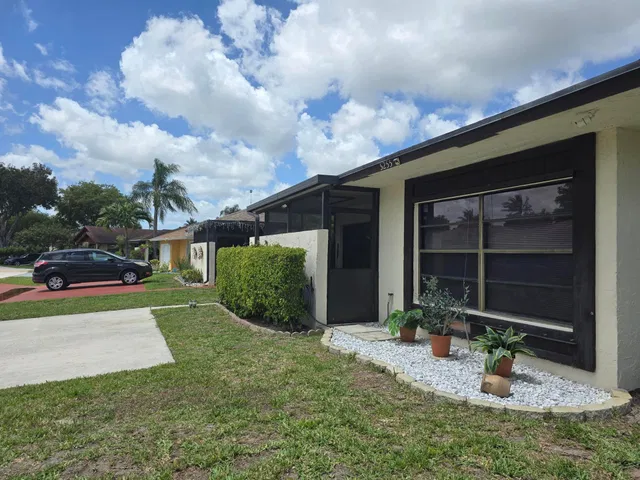  Residence photo 8