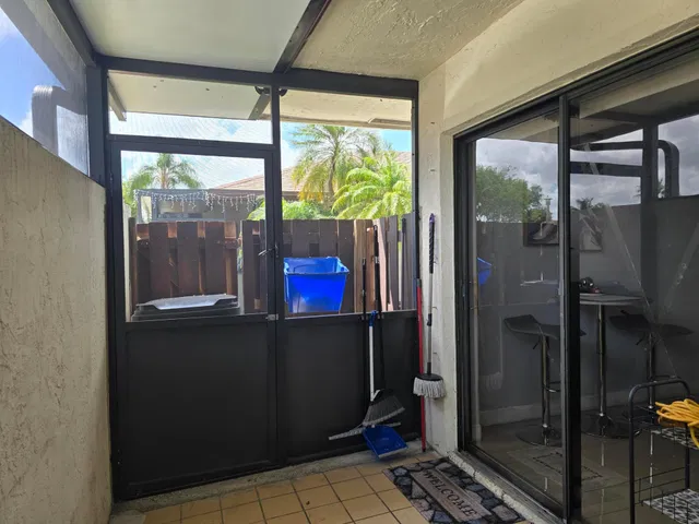  Residence photo 20