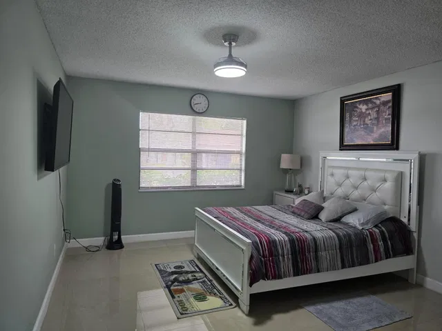  Residence photo 27