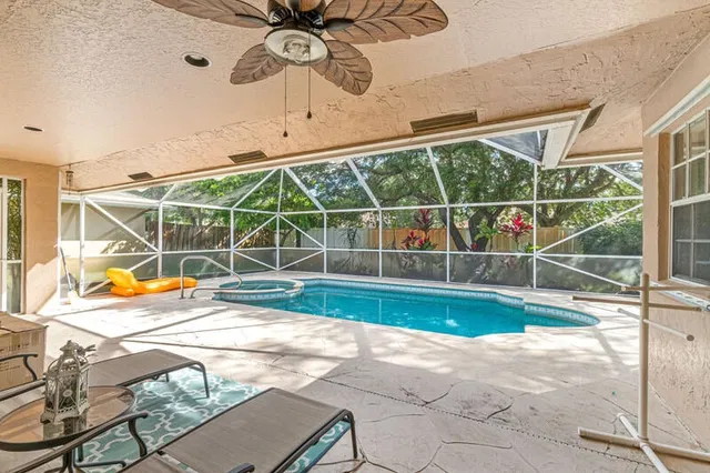 Residence photo 6