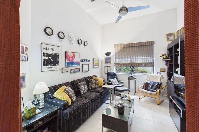 Residence photo 11