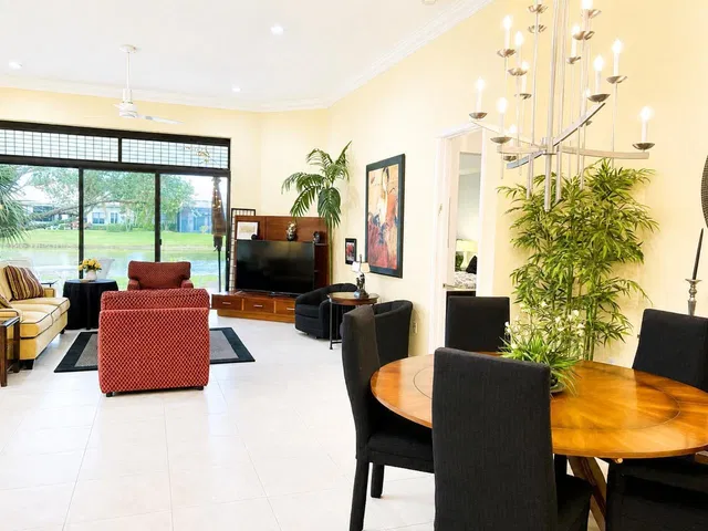 Residence photo 14