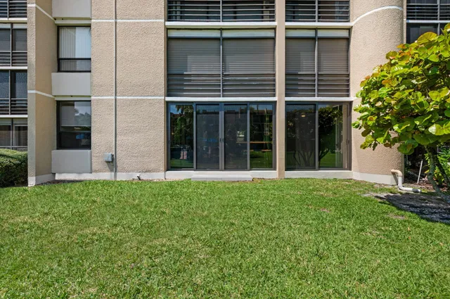 Unit 102 photo 22