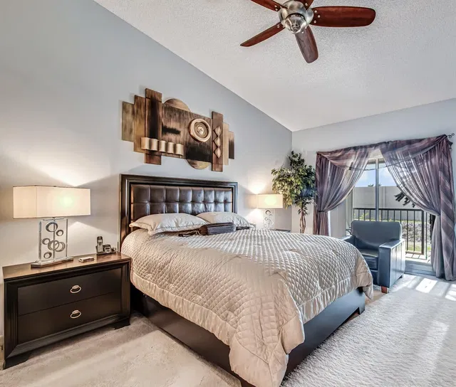Unit 1223 photo 14